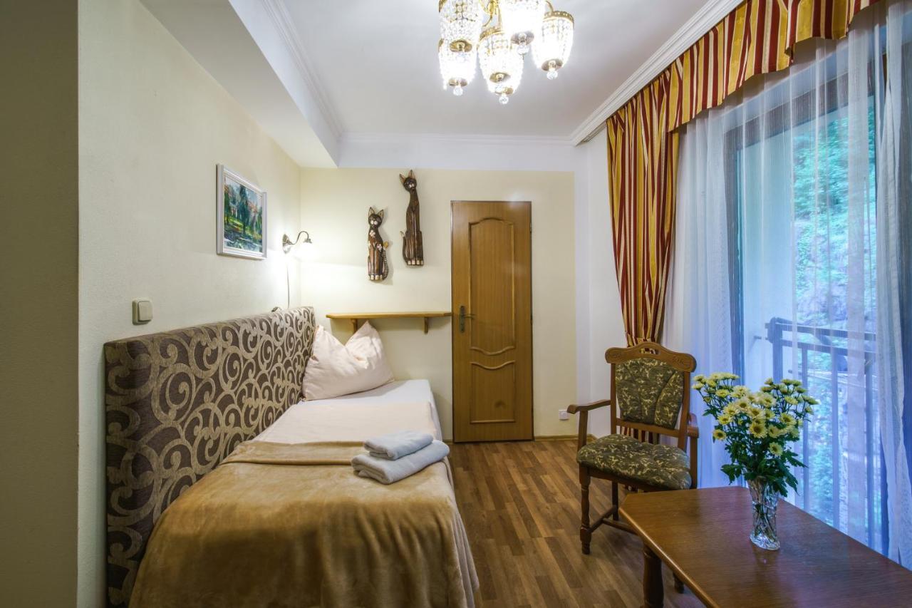 Ld Morava Hotel Karlovy Vary Exterior photo