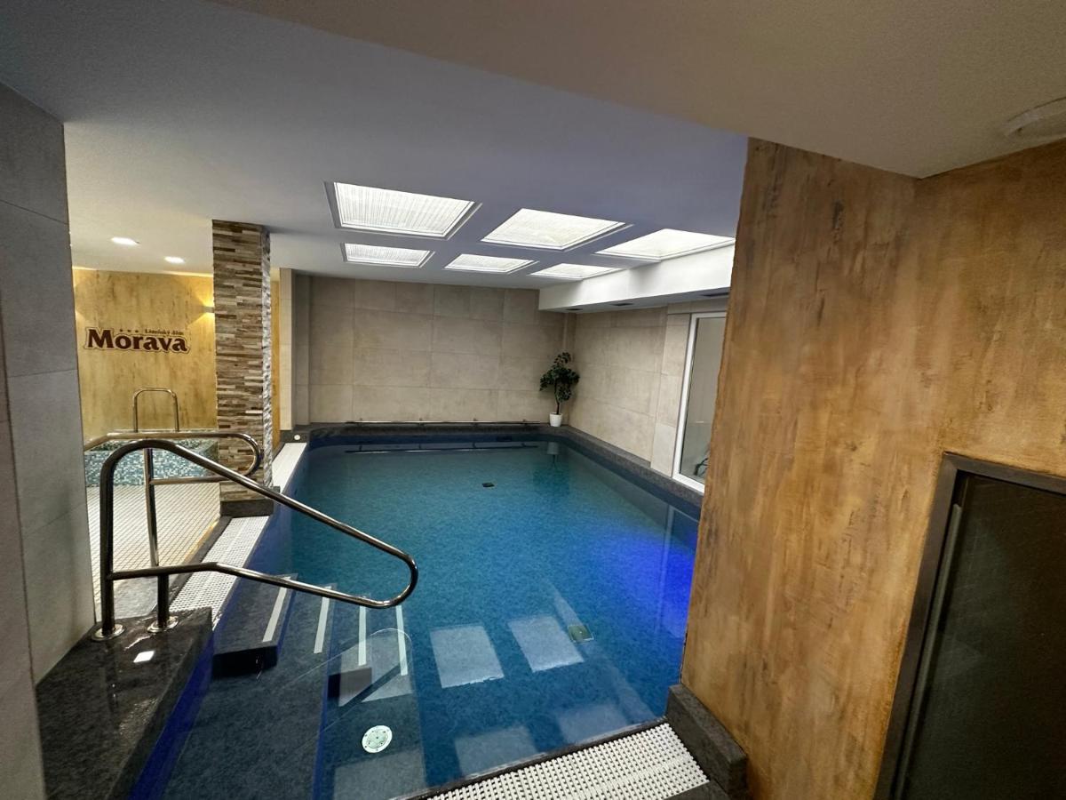 Ld Morava Hotel Karlovy Vary Exterior photo